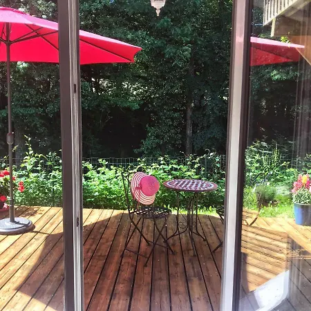 Au Calme Avec Terrasse Verdoyante Entre Annecy Et Geneve Apartment